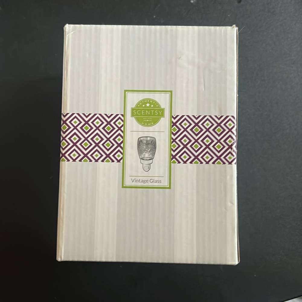Scentsy vintage glass